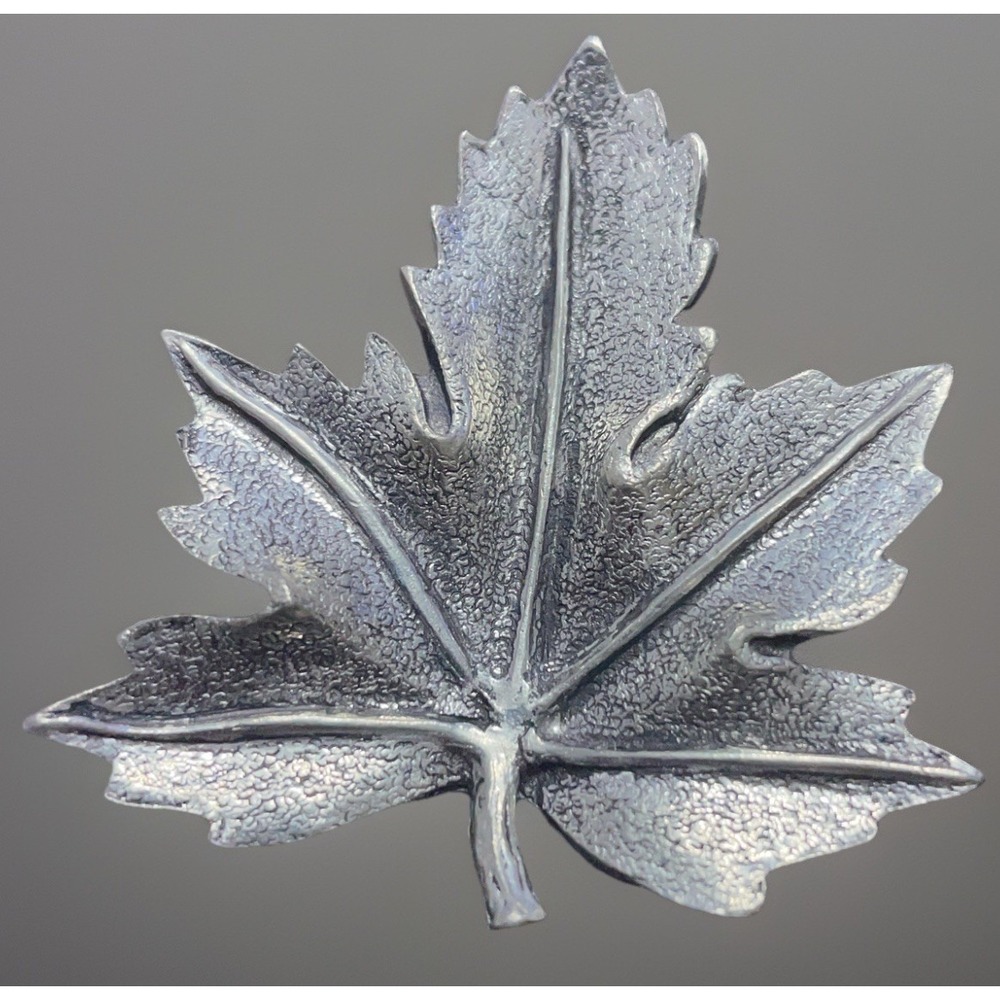 VTG 2003 Pewter Leaf Brooch Pin Canadian Maple Canada Fall JP135 - Picture 2 of 6